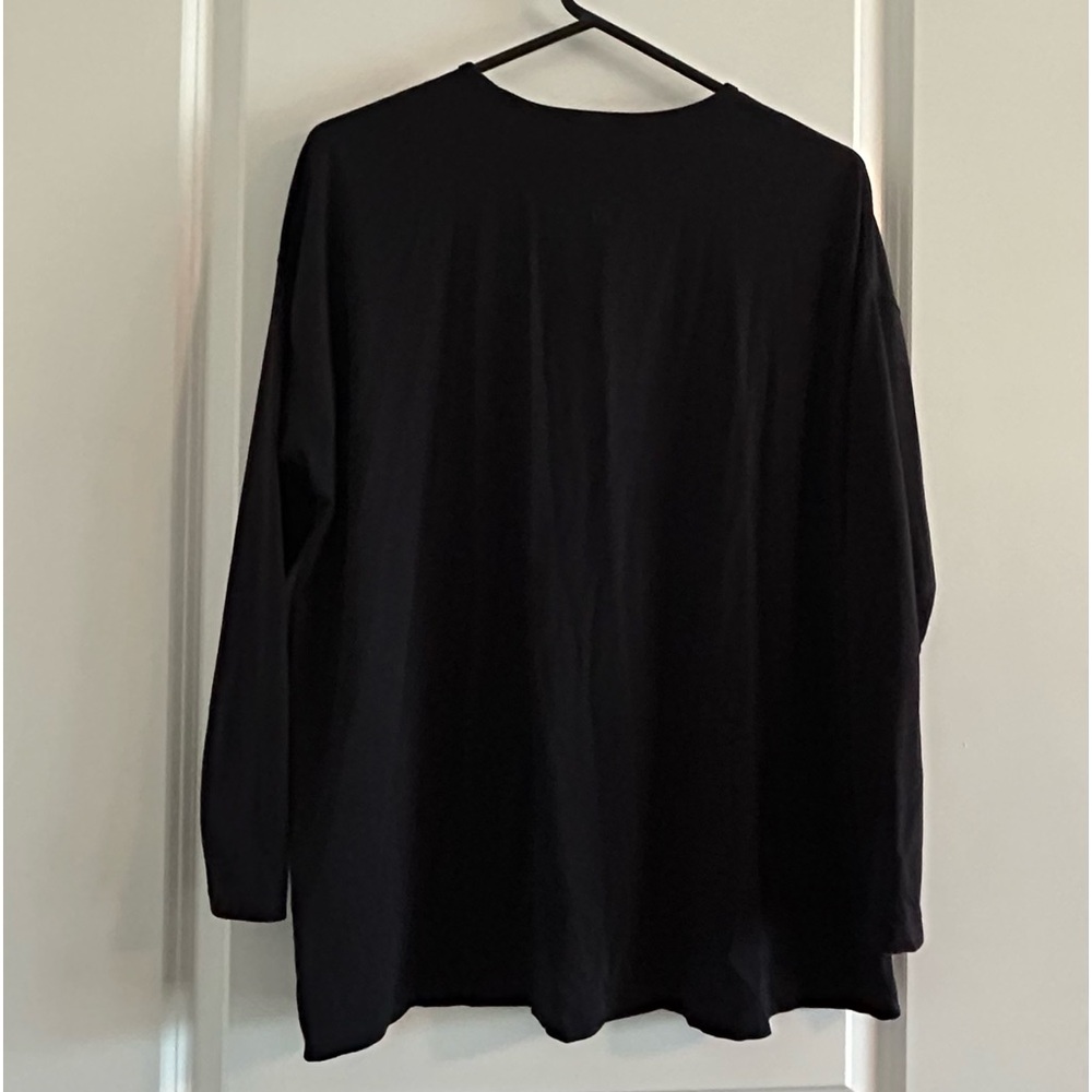 LULULEMON •. Black Long Sleeve Top •